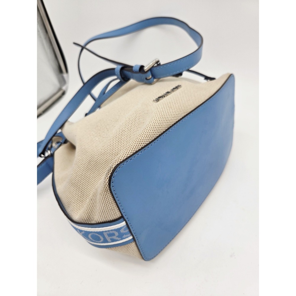 Michael Kors Maeve Ivory Canvas Blue Leather Trim Bucket Shoulder Bag Shoulder S - Picture 4 of 8